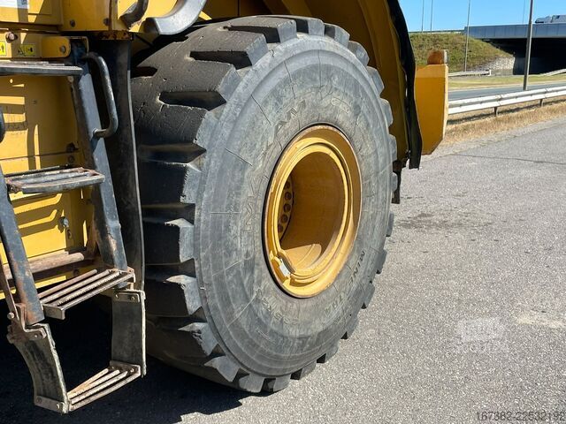 Lader Caterpillar 966K