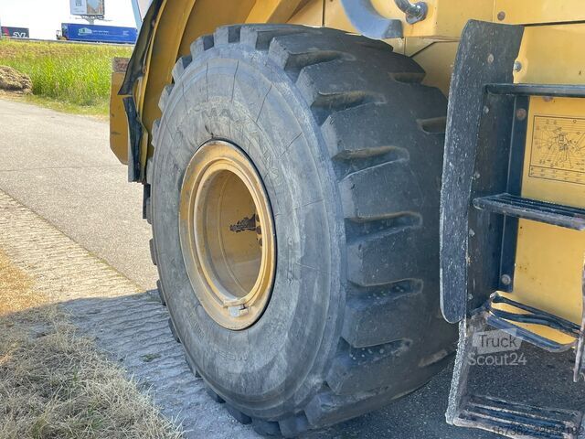 Lader Caterpillar 966K
