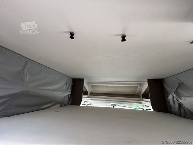 Puoliksi integroitu matkailuauto Etrusco T6.9SB | Fiat Ducato 2.2 Mjet 140 PS | Automatik