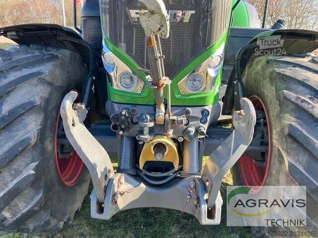 Tractor Fendt 828 VARIO S4