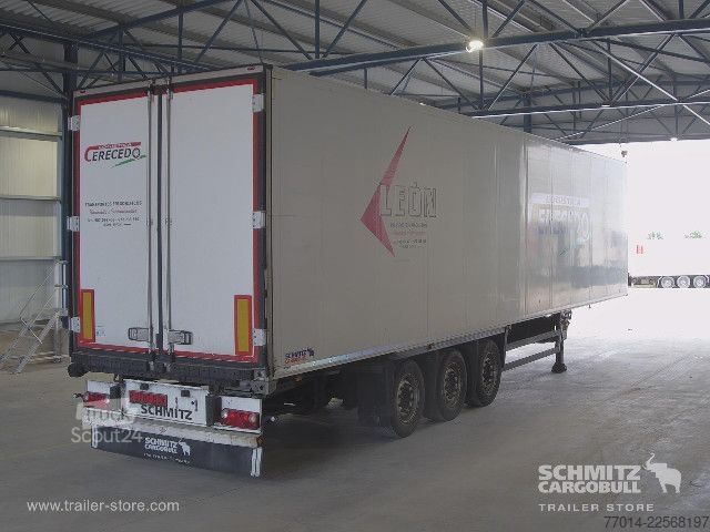 Kylmäkuljetuspuoliperävaunu Schmitz Cargobull Reefer Standard