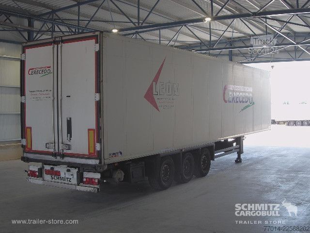 Kylmäkuljetuspuoliperävaunu Schmitz Cargobull Reefer Standard