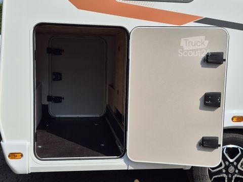 Полуинтегриран кемпер Weinsberg CaraCompact 600 MEG Edition PEPPER TraumMobil 2027*Automatik