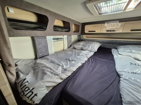 Полуинтегриран кемпер Weinsberg CaraCompact 600 MEG Edition PEPPER TraumMobil 2027*Automatik