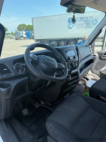рефрижераторний фургон Iveco Daily 35C14