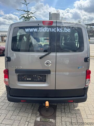 Nissan NV200 Nissan NV200