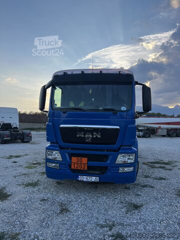Valníkové cisternové vozidlo MAN TGS 26.400 MAN  TGS 26.400