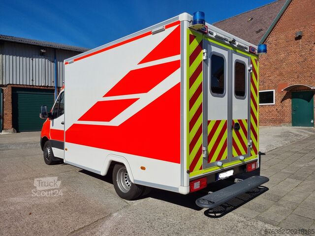 Ambulance Mercedes-Benz Sprinter Rettungswagen Krankenwagen