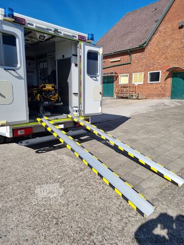 Ambulance Mercedes-Benz Sprinter Rettungswagen Krankenwagen