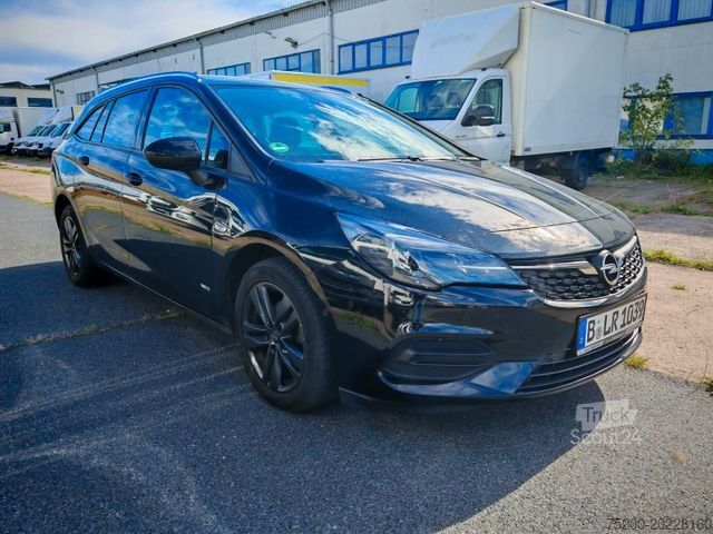 Minibuss OPEL Astra 1.4 Turbo Sports Tourer/LED/Kamera/Klima