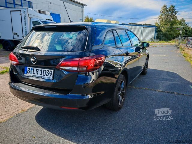 Minibuss OPEL Astra 1.4 Turbo Sports Tourer/LED/Kamera/Klima