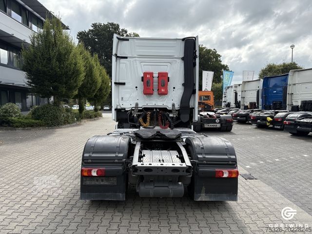 Veszélyes anyagokat szállító teherautó MERCEDES-BENZ 1845 LS 4x2, Bigspace, PTO, ADR, Retarder