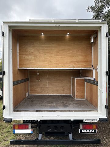 Autocarro per camper MAN LE 15.220