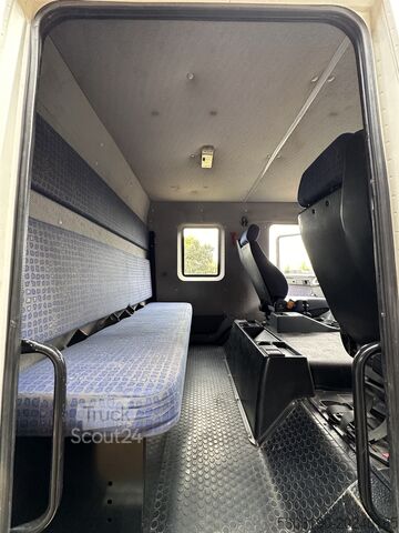 Autocarro per camper MAN LE 15.220