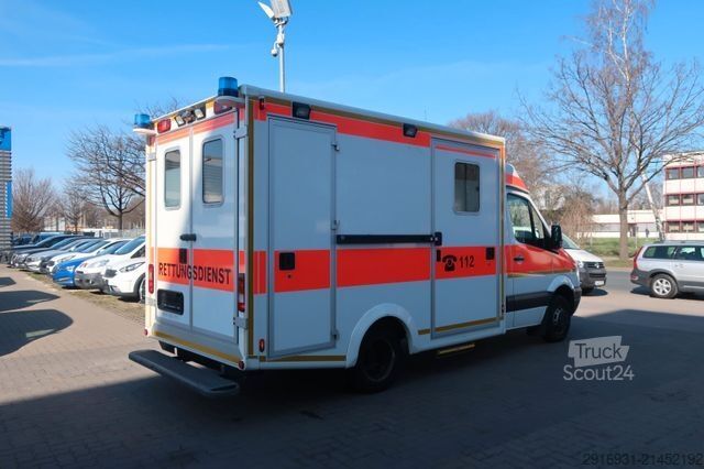 Brandweerwagen MERCEDES-BENZ Nr.129 Sprinter RTW 516CDI 1.Hand / Kamera