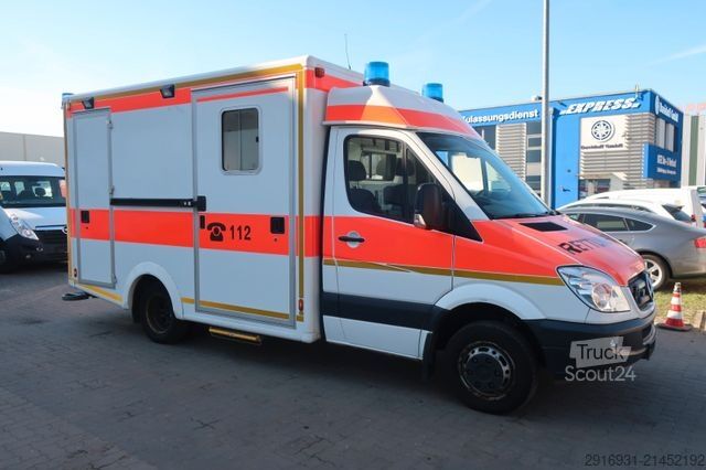 Brandweerwagen MERCEDES-BENZ Nr.129 Sprinter RTW 516CDI 1.Hand / Kamera