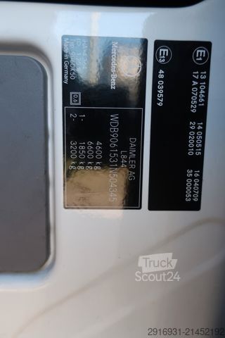 Brandweerwagen MERCEDES-BENZ Nr.129 Sprinter RTW 516CDI 1.Hand / Kamera