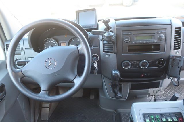 Brandweerwagen MERCEDES-BENZ Nr.129 Sprinter RTW 516CDI 1.Hand / Kamera