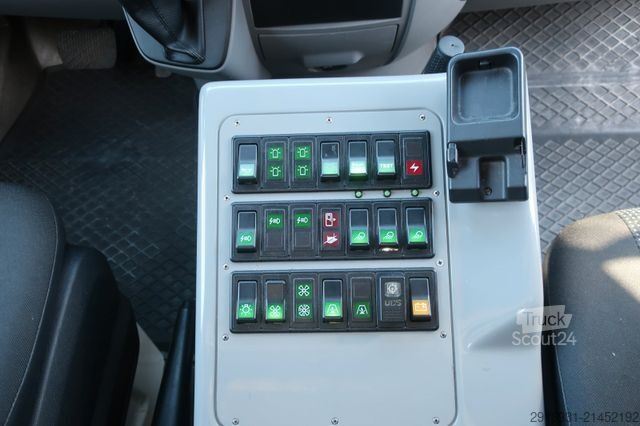 Brandweerwagen MERCEDES-BENZ Nr.129 Sprinter RTW 516CDI 1.Hand / Kamera