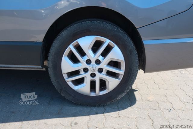 Minibus OPEL Nr. 140 Vivaro B L2H1 Biturbo / 9 Sitzer / Klima