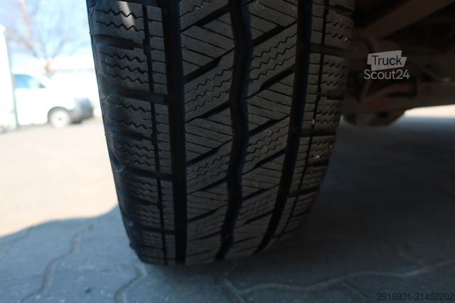 Minibus FORD Nr.208 Transit 9 Sitzer / Tempomat / Klima / AHK