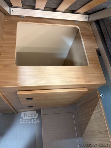 Autocaravana PÖSSL 2026 - Summit 600 L Elegance -CSL Munich Edition