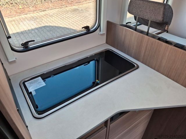 Half-integraal camper CARADO T 338s Markise / Radträger / Alufelgen