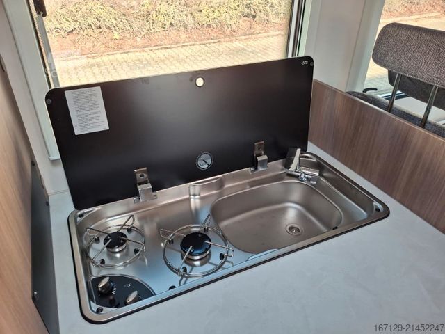 Half-integraal camper CARADO T 338s Markise / Radträger / Alufelgen