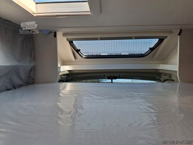 Semi-integrated camper CARADO T 338s Markise / Radträger / Alufelgen