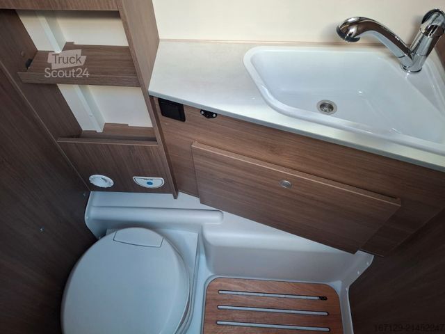 Half-integraal camper CARADO T 338s Markise / Radträger / Alufelgen