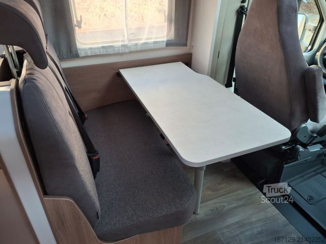 Half-integraal camper CARADO T 328