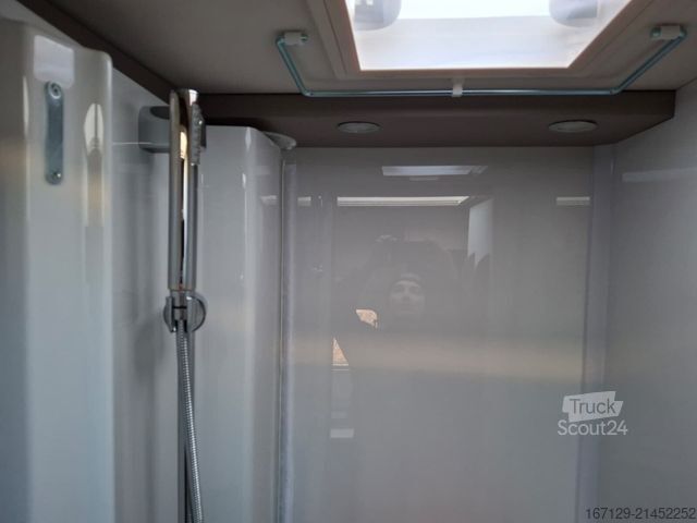 Half-integraal camper CARADO T 328