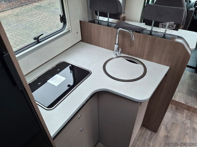 Half-integraal camper CARADO T 328