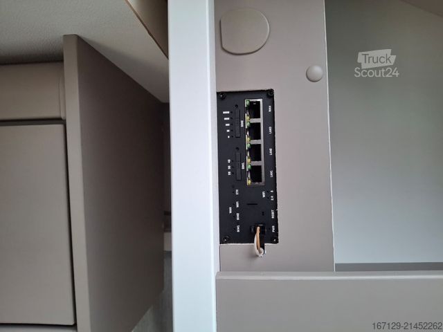 Half-integraal camper CARADO T 328