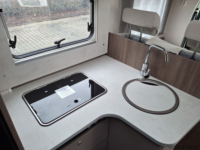 Half-integraal camper CARADO T 328 pro+ / Safety ACC / Fiat / Hubbett