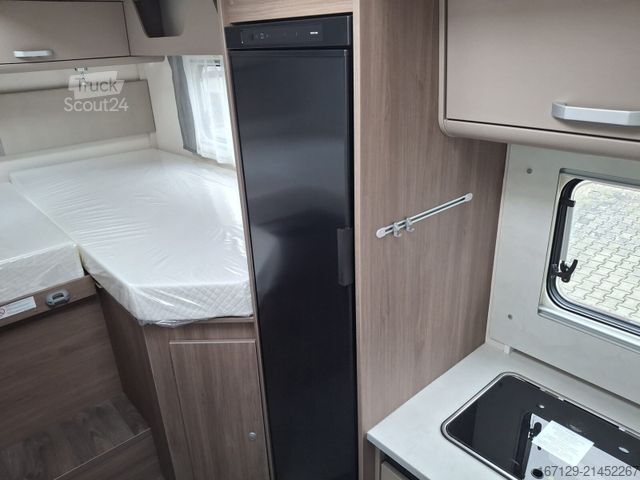Half-integraal camper CARADO T 328 pro+ / Safety ACC / Fiat / Hubbett