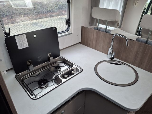 Half-integraal camper CARADO T 328 pro+ / Safety ACC / Fiat / Hubbett