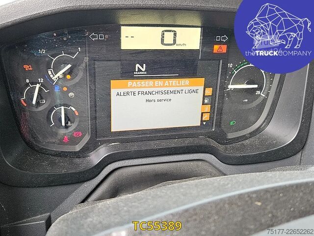 Autocisternă Renault T 440