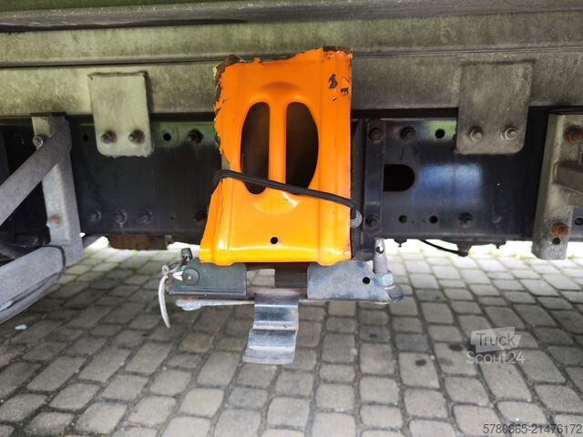 эвакуатор, транспортер для техники, подъёмная платформа Man Autotransporter