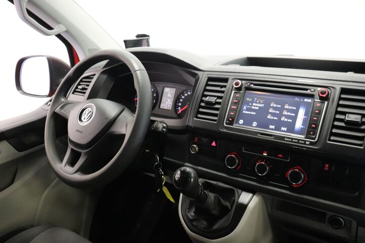 Dobozos furgon Volkswagen Transporter 2.0 TSI 150PK L2H2 Benzine 2x schui...