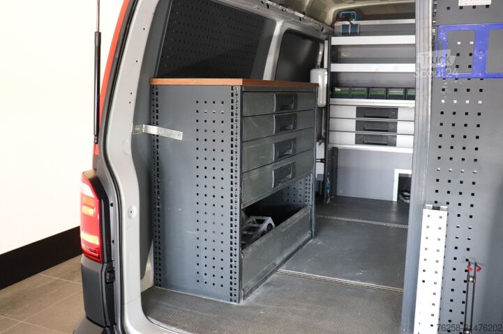 Dobozos furgon Volkswagen Transporter 2.0 TSI 150PK L2H2 Benzine 2x schui...