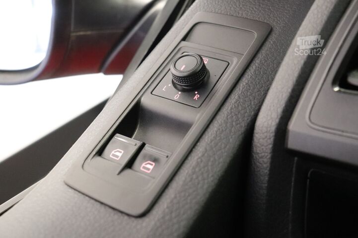 Dobozos furgon Volkswagen Transporter 2.0 TSI 150PK L2H2 Benzine 2x schui...