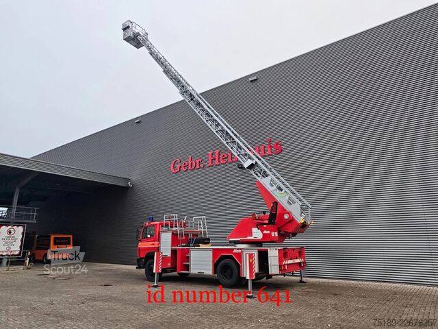 Brandweerwagen Mercedes-Benz 1524 4x2 Metz DLK 23-12 Drehleiter