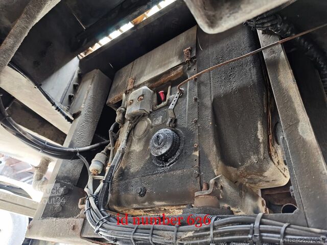 Laadplatform Konar JG10 HMF 1820-K5 , Works on stationary engine.
