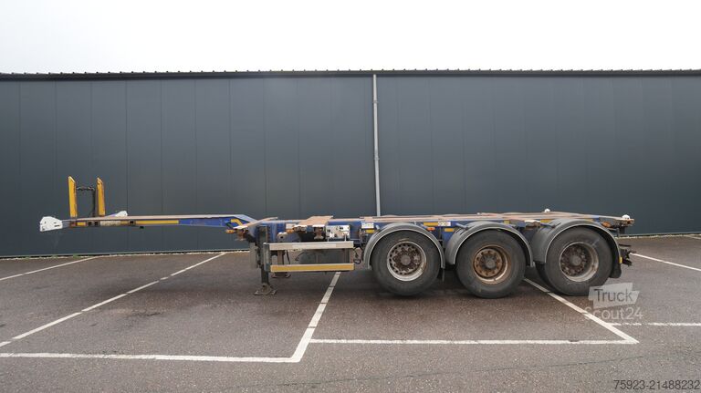 Transport de conteneurs D-tec FT-43-03-V Flexitrailer multi container chassis...