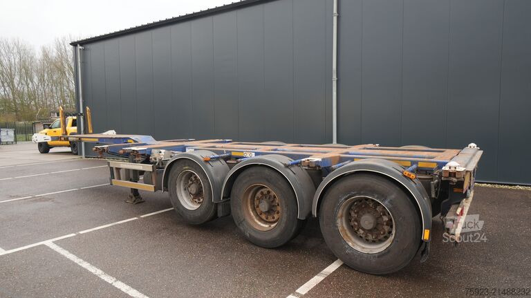 Transport de conteneurs D-tec FT-43-03-V Flexitrailer multi container chassis...