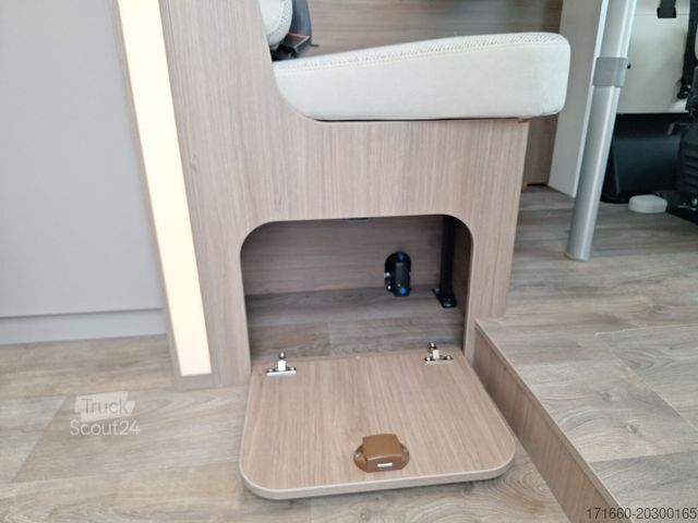 Half-integraal camper CARADO T 328 Hubbett