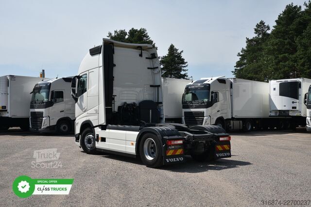 Standardni vlačilec VOLVO FH 500 XL Retarder i-ParkCool ACC