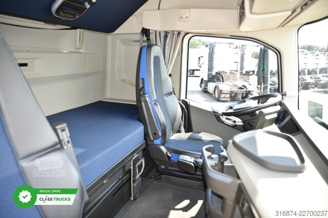 Standardni vlačilec VOLVO FH 500 XL Retarder i-ParkCool ACC