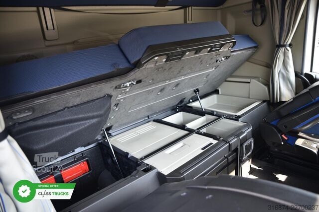 Standardni vlačilec VOLVO FH 500 XL Retarder i-ParkCool ACC
